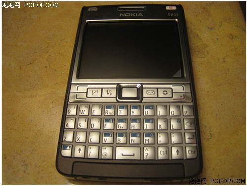 买不到就干瞪眼 7款最新手机开包图秀