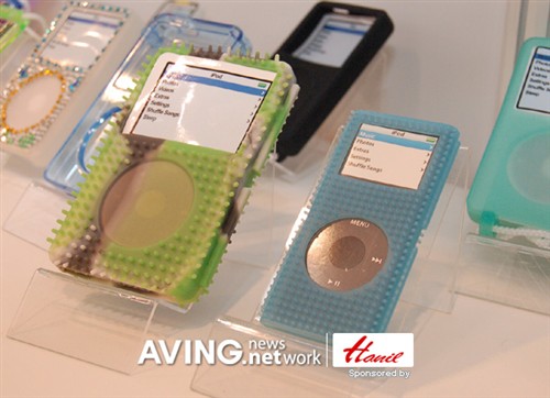 ƻ���û�Ц�ˣ�T&F�Ƴ����iPodƤ��