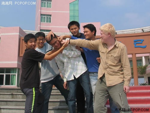 发烧不是<em>发骚</em>!11条玩手机出 轨 行为_手机新闻