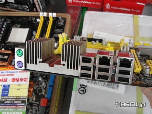 790FX����������&nbsp;DFI��PCI�������࣡