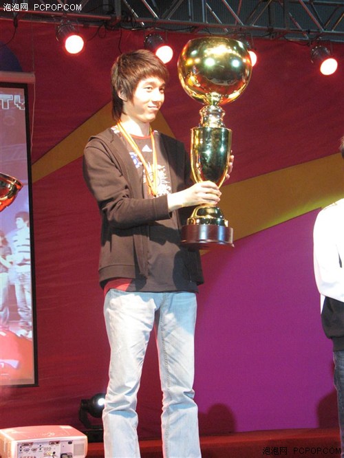 �ܾ���4��0��ɨMOON��LYN����WGC2007
