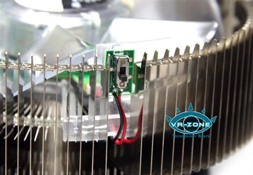 ���������³���Intel�º�װCPUɢ����