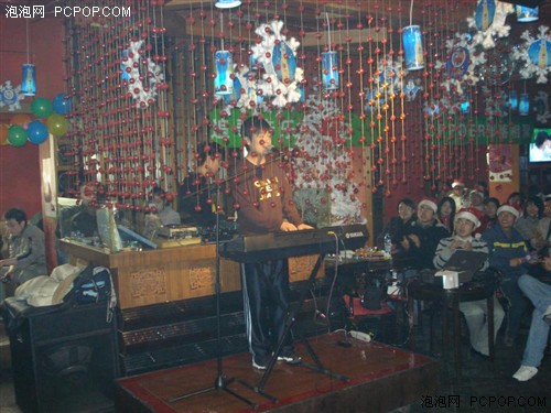 狂欢平安夜!西安OPPOER圣诞相聚报道