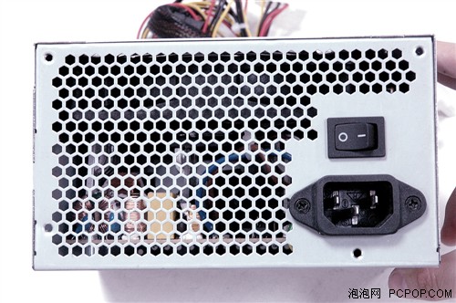 再次突击2.3版!鑫谷劲翔370电源上市