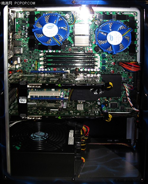 Intel双路8核Skulltrail品牌主机曝光