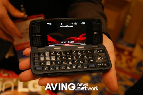 CES2008:音乐也智能 LG发布5款新手机
