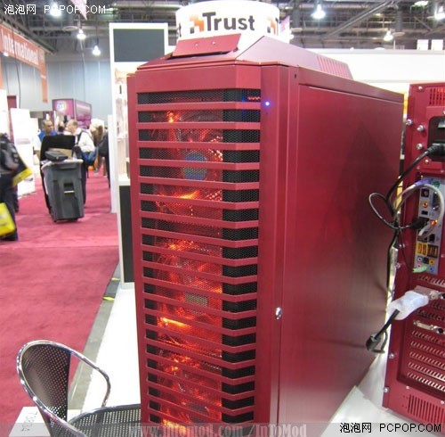 CES2008����ATi&nbsp;AmorSuit����MOD����