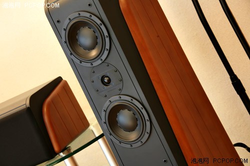 响亮世界的声音!惠威美国专卖店探秘