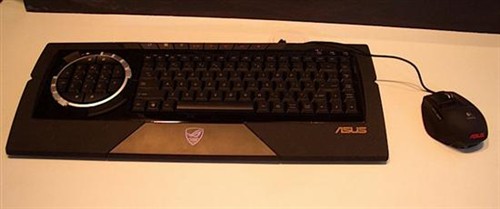 CeBIT:华硕展示游戏 PC ARES CG6150