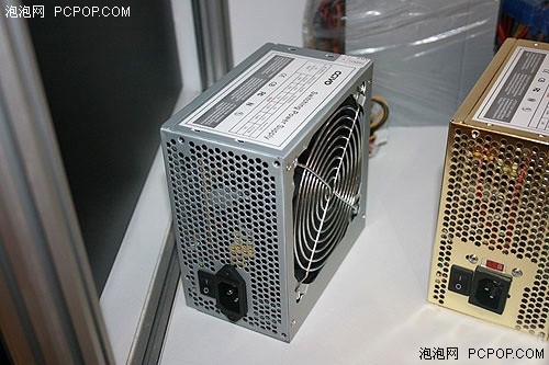 CeBIT2008会展:新战线08新品电源登场