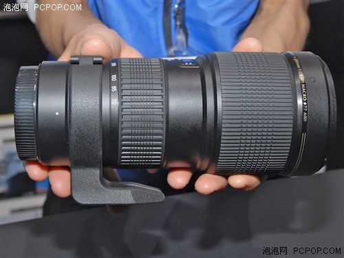 PIE2008 腾龙70-200F2.8镜头全裸展示