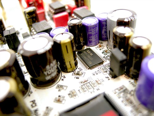 ����1100��Audiotrak�����¿�PCI����