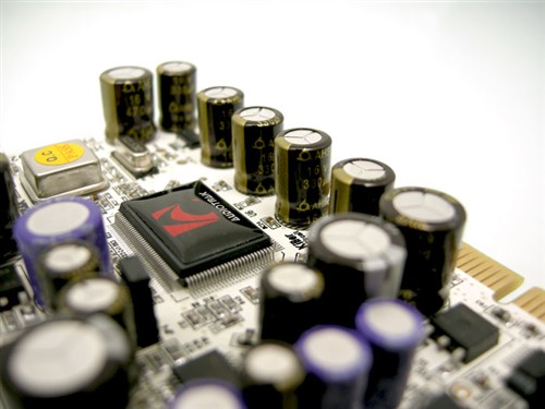 ����1100��Audiotrak�����¿�PCI����