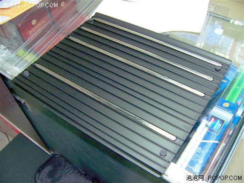 时尚白领最爱!Tt新款金属拉丝散热器