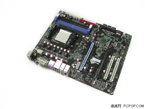 ��780G��Ҫǿ!&nbsp;˫���ѻ���790GX�ع�