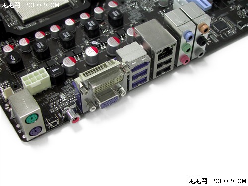 ��780G��Ҫǿ!&nbsp;˫���ѻ���790GX�ع�