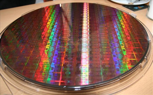 AMD���ڽ�������Ͷ��45nm���մ�����