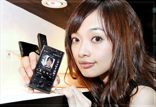 WM6钻石级手机!HTC Diamond真机图鉴