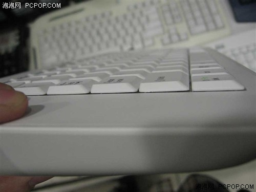 HTPC好搭档 普拉多2.4G无线键盘398元