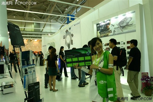 Computex08����Ӣ���Կ�����ͭǽ����