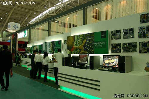 Computex08:AMDչ̨������Ů˧������