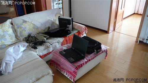 ��ͼ:���۳���L555T����һ�¸����ܽ�