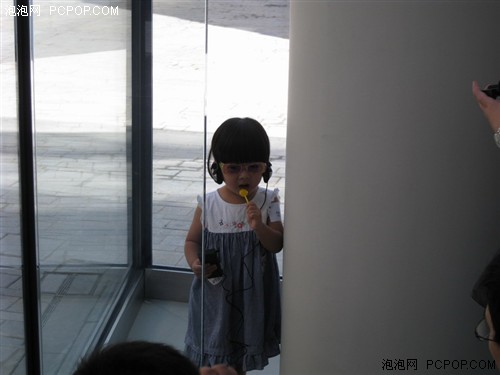 抢鲜体验苹果在华首家Apple<!-- WP_SPACEHOLDER -->Store店