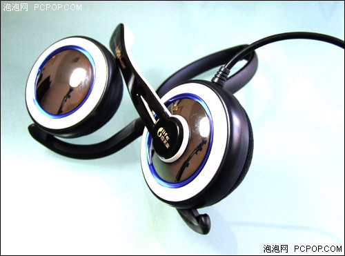 音乐与众不同!奇来富后挂式耳机推荐