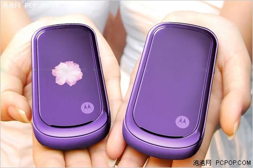 3G版新鹅卵石 摩托罗拉PEBL娇艳登场