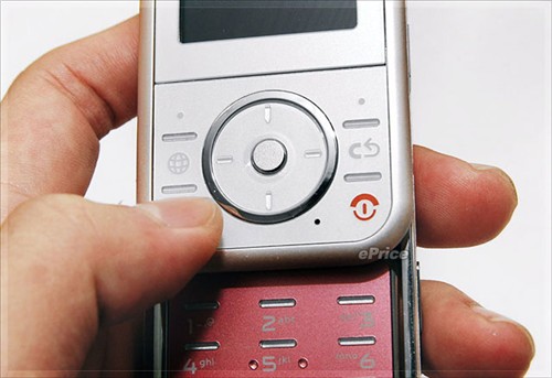 粉便宜!把玩MOTO ZN200/EM30音乐新机