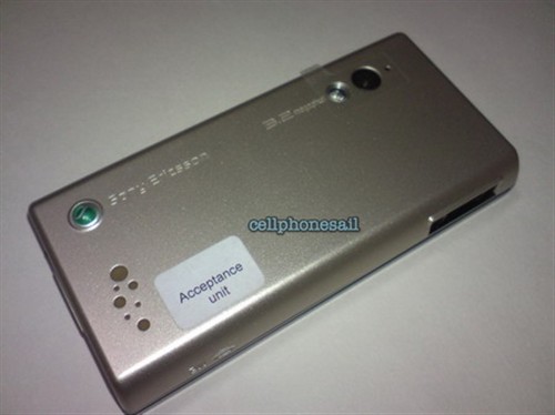 GPS导航超薄滑盖 索爱G705真机再曝光