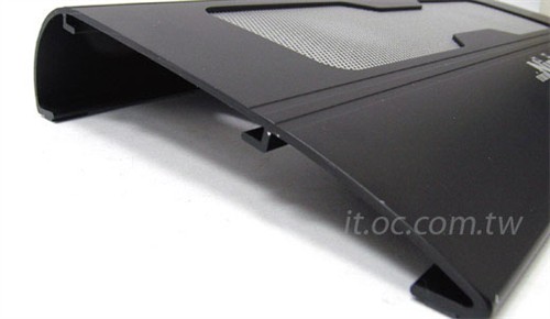 �ṩ4USB�ӿڣ�����ɢ�ȵ�Mini&nbsp;Ninja