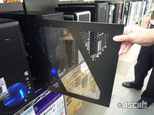 主板背部能散热?Tt最新款M5海外登陆