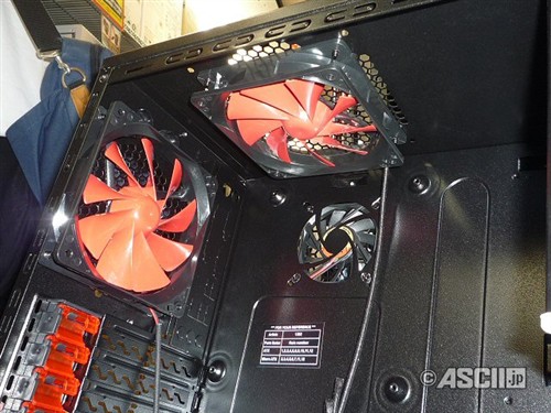 主板背部能散热?Tt最新款M5海外登陆