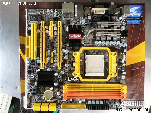 ����DDR3-128MB&nbsp;DFI����С����790GX!