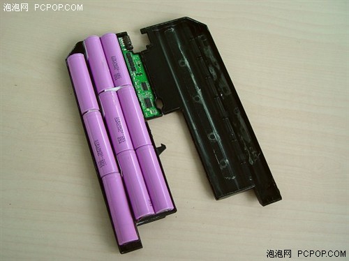 拆开看明白! IBM与GodMobi笔电池拆解