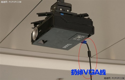 �ӵ�VGA����&nbsp;�����о�����ͶӰ·����
