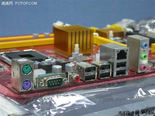 E5200绝配 399元翔升P35主板热卖