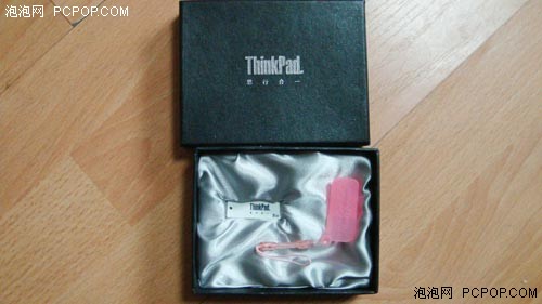 送ThinkPad优盘 T400商务机皇14800元