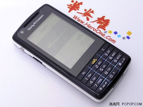 真正一机多用途！索爱W960兵临2K路口