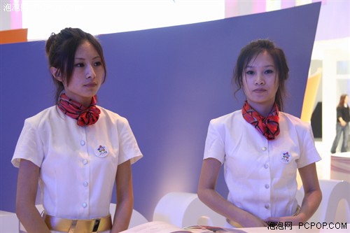 08ͨ��չ���ֻ����˸���&nbsp;ͨѶչ��MM