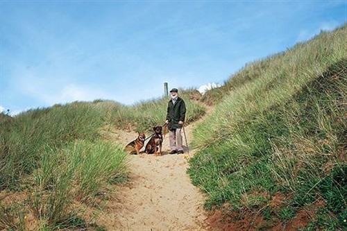 佳能17-85镜头仅售2750 还送UV镜_佳能镜头区