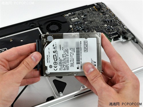 高手大胆尝试 MacBook Pro13拆解过程