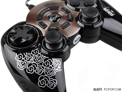 轻松爽玩休闲网游选对游戏手柄不含糊_北通方