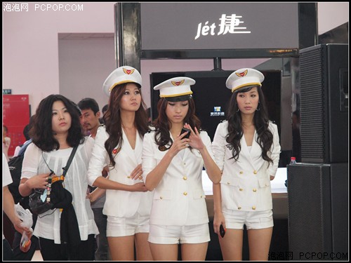 09通信展:<em>制服的诱惑</em> 小编带你看美女_三星(S