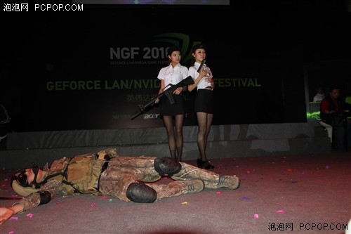 美女如云!NGF2010大会ShowGirl多图秀 