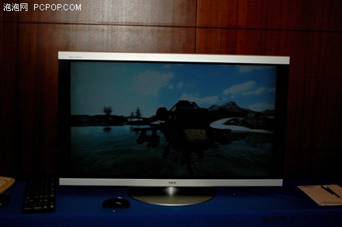 IDF 2010：无需眼镜3D显示器亮相会场 