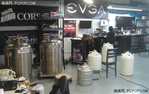 EVGA SR-2+4路SLI大破3DMark世界纪录 