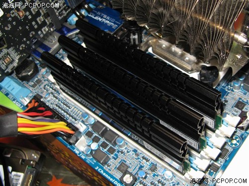 双GTX480+i7-980X!打造3屏3D游戏平台 