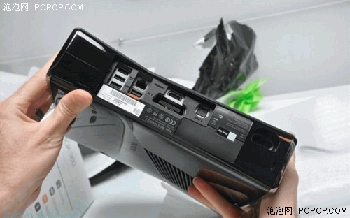 多图：最新版本Slim Xbox360真机拆箱 